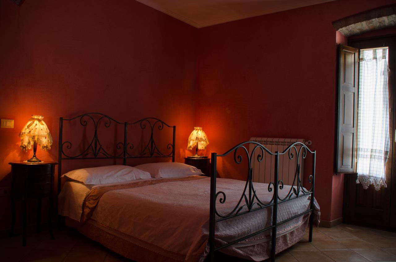 Bed And Breakfast La Sentinella Civita Room photo